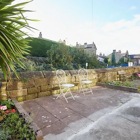 House Near Train Station, Castle, River And Shipton's Cave * Knaresborough